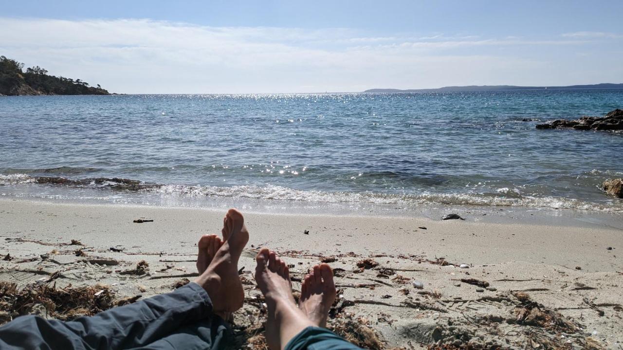 Studio Climatise Avec Coin Nuit 150M De La Plage Le Lavandou Ngoại thất bức ảnh